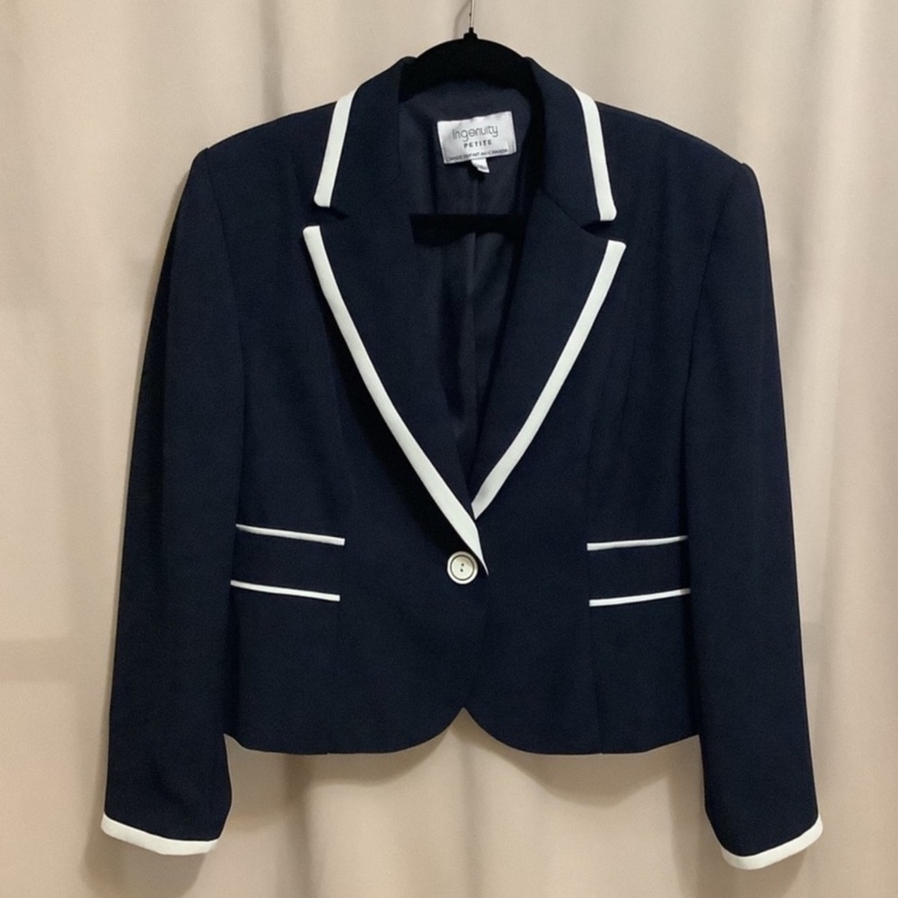 Vintage Ingenuity Petite cropped nautical look blazer